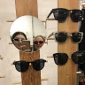 Meet your Posher, Nadya